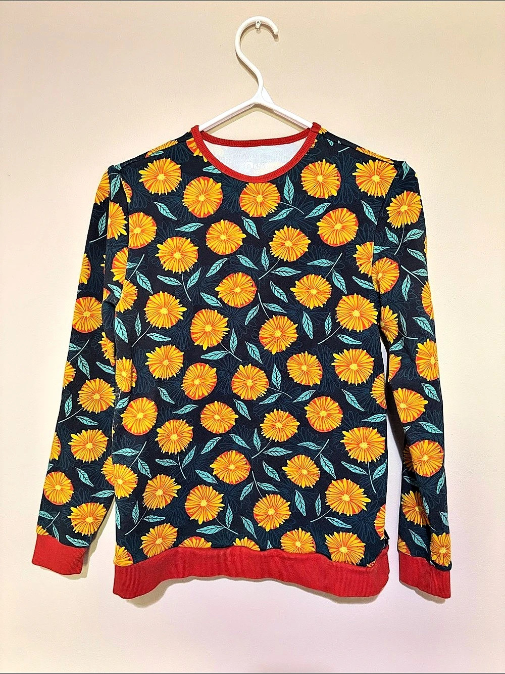 RAGS Floral Sweatshirt in Black & Orange Size Medium Like New